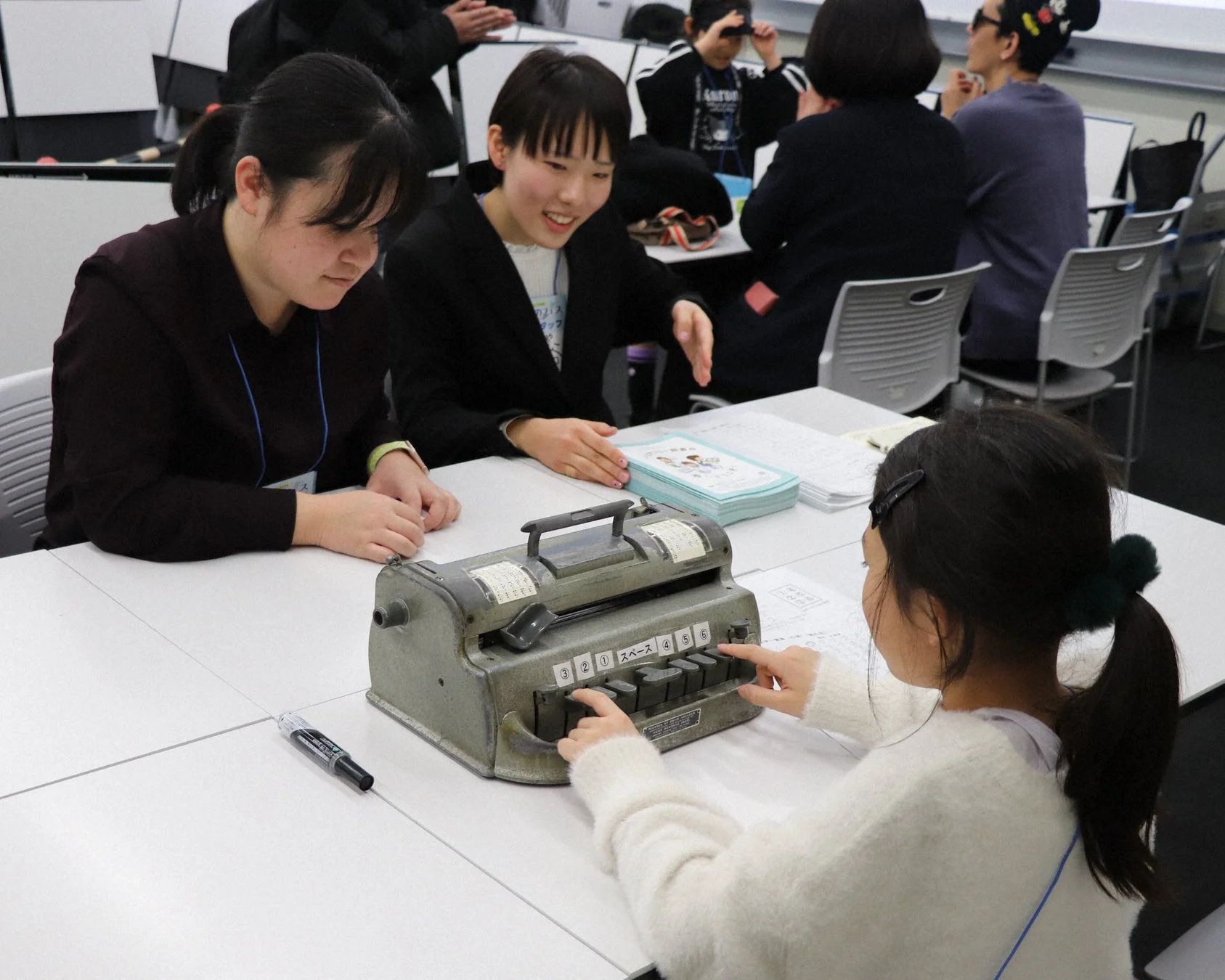 共生社会を身近に感じる体験型ブース