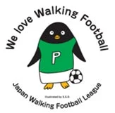 ウォーキングフットボールのロゴマークで、緑色のユニフォームを着たペンギンのキャラクターがサッカーボールを抱えている。
